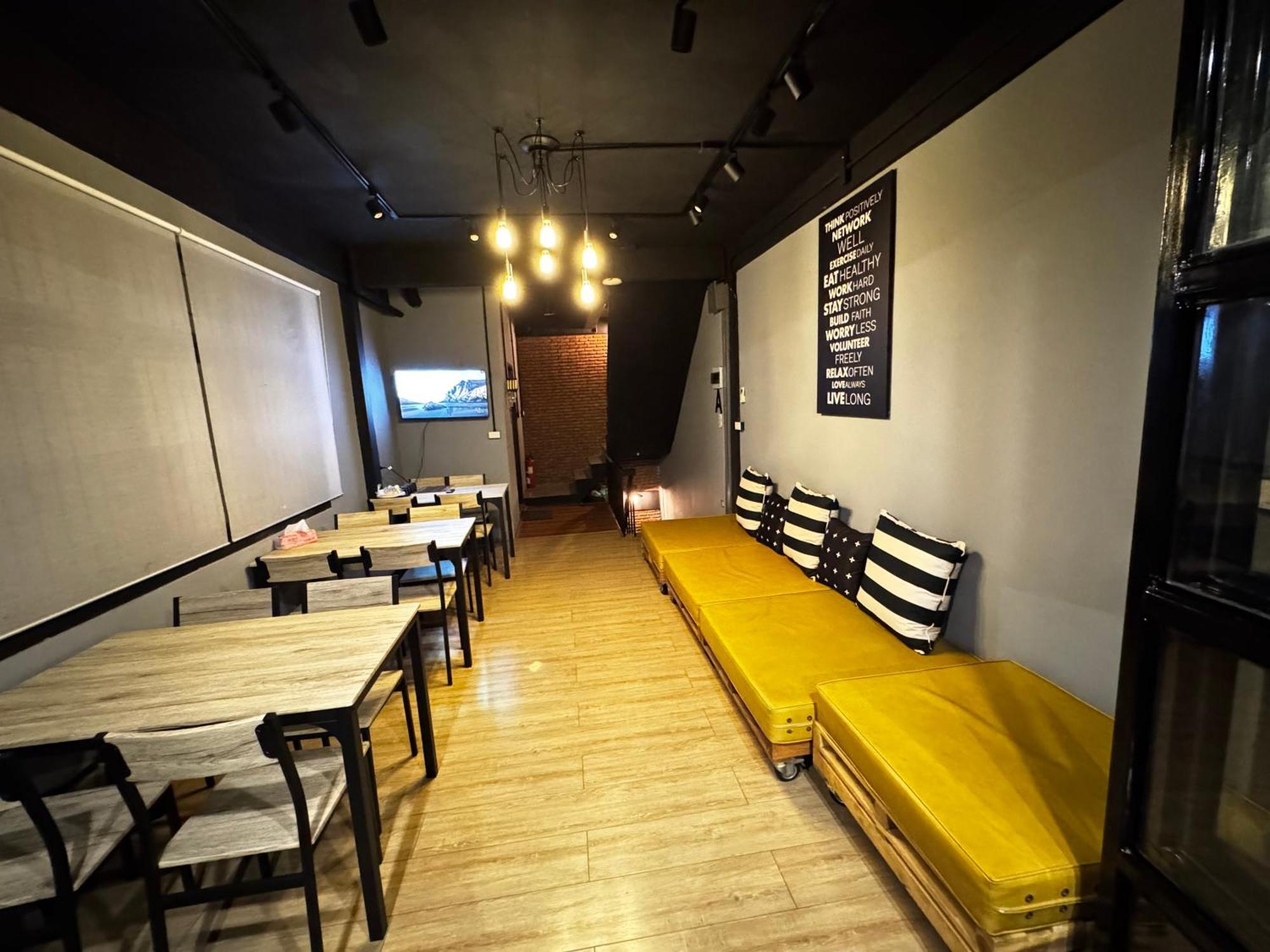 Stay At Pan Hostel بانكوك المظهر الخارجي الصورة